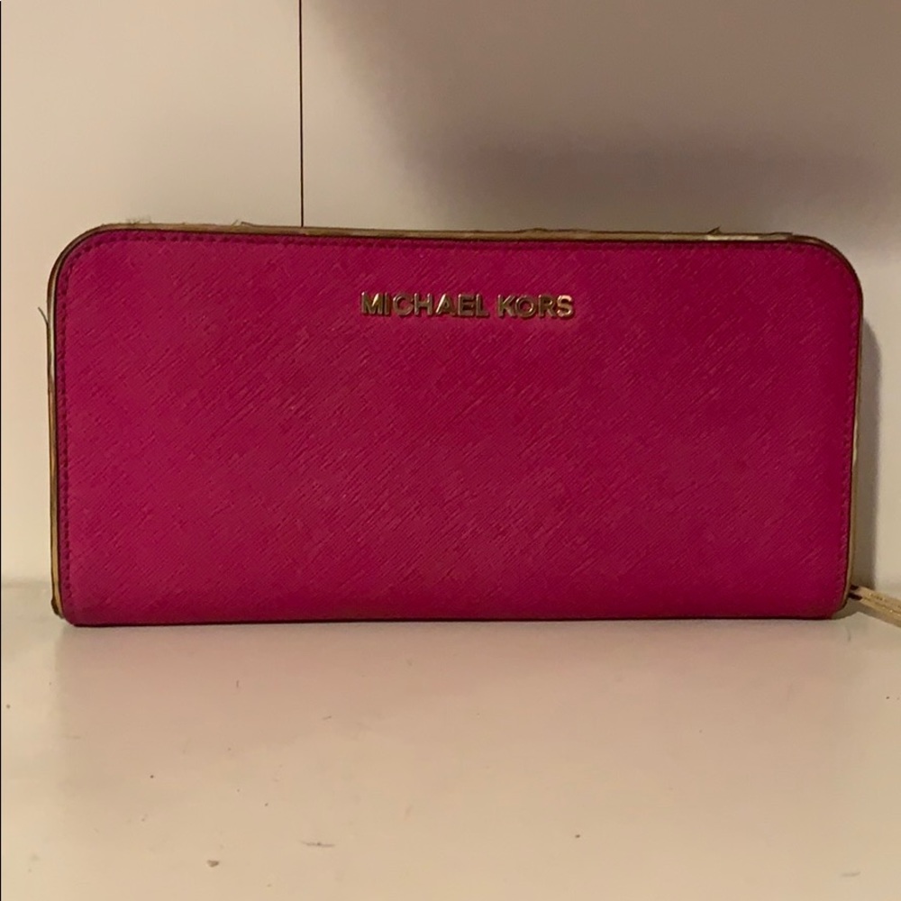 Michael Korda pink wallet 100% authentic